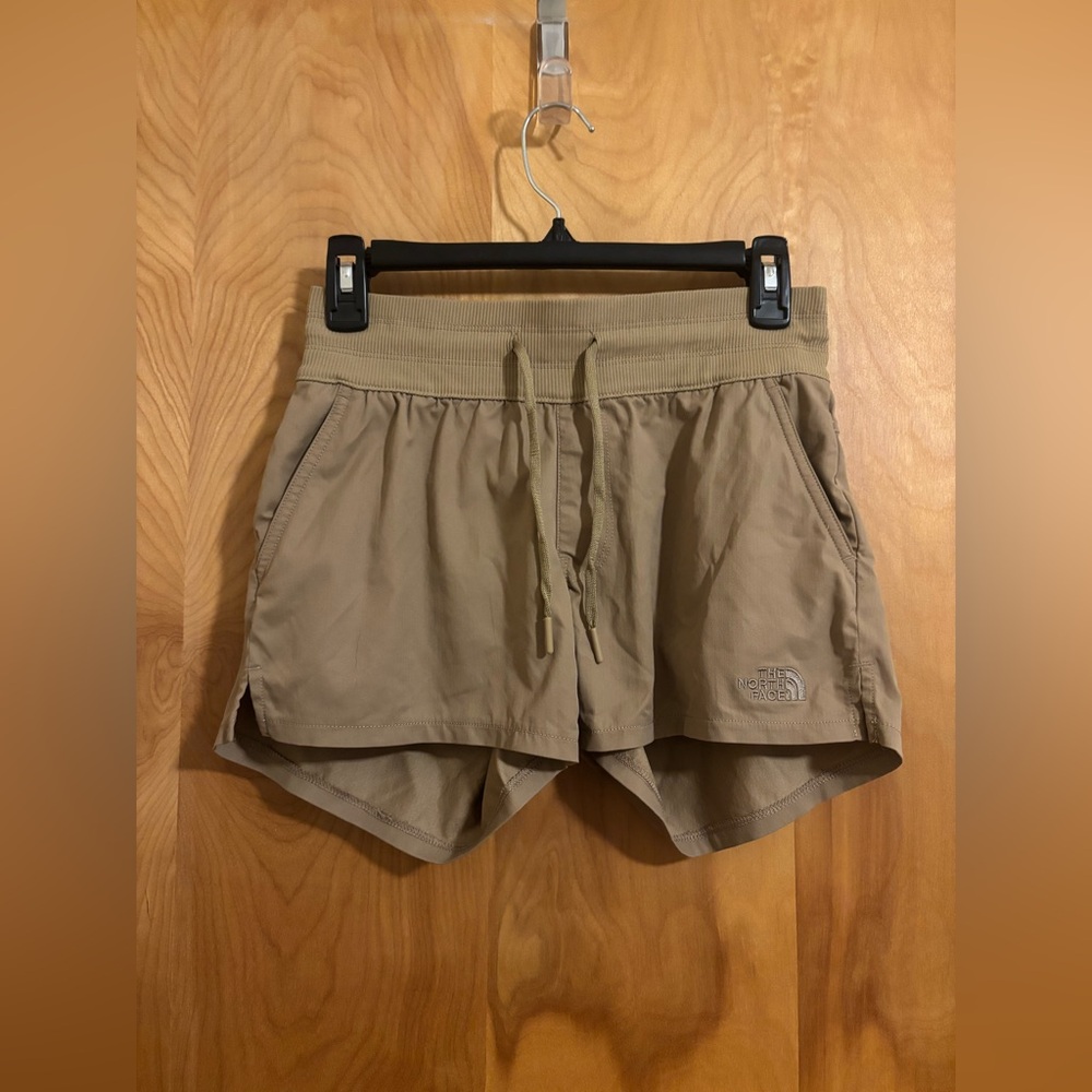 The North Face Women's Tan Shorts Size Extra Small